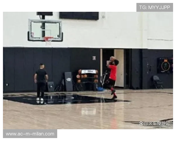 NBA退役传奇回归球场担任助教引热议