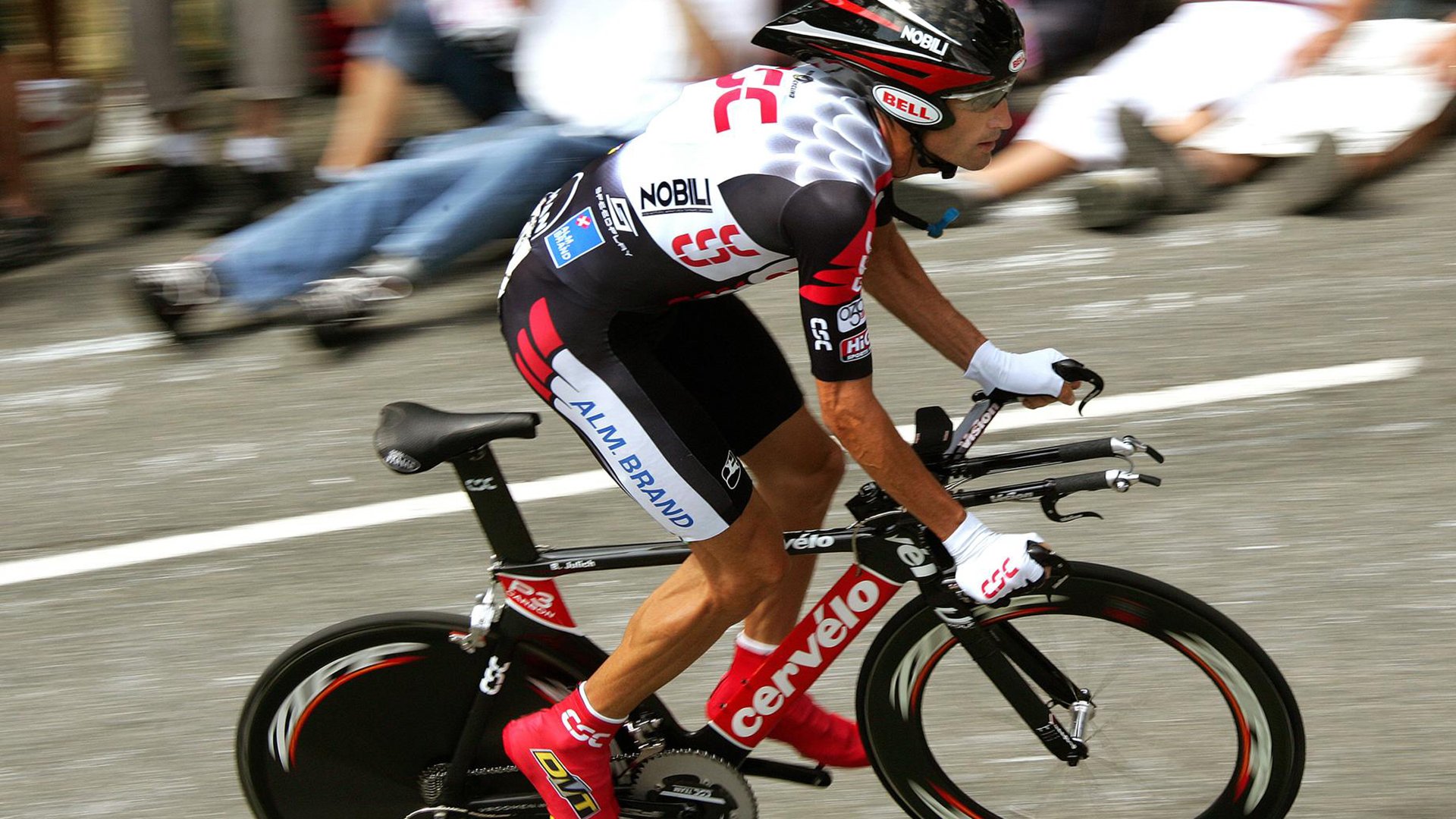 AC米兰-瑞典乒乓球队未来发展:从战略深度到战术创新,瑞典乒乓球的兴衰